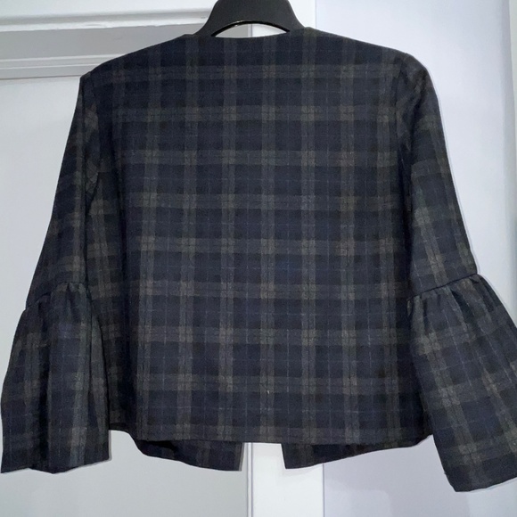 Zara "Black Watch'" (M) jacket with ruffle sleeves and rhinestone button - Picture 5 of 16